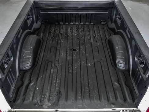 Used 2022 Ford F250 Platinum w/ FX4 Off-Road Package AWD/4WD image 53