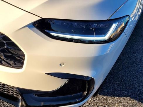 Used 2024 Honda HR-V EX-L image 11