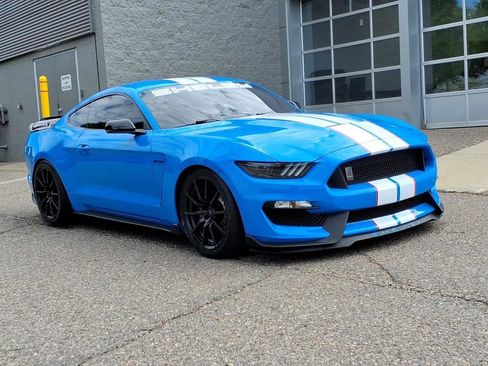Used 2017 Ford Mustang Shelby GT350 RWD image 7