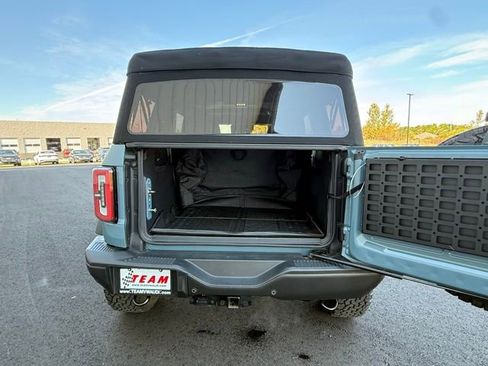 Used 2022 Ford Bronco Badlands image 6