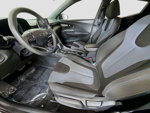 Used 2020 Hyundai Veloster 2.0 FWD image 20