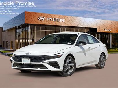 New 2025 Hyundai Elantra SEL