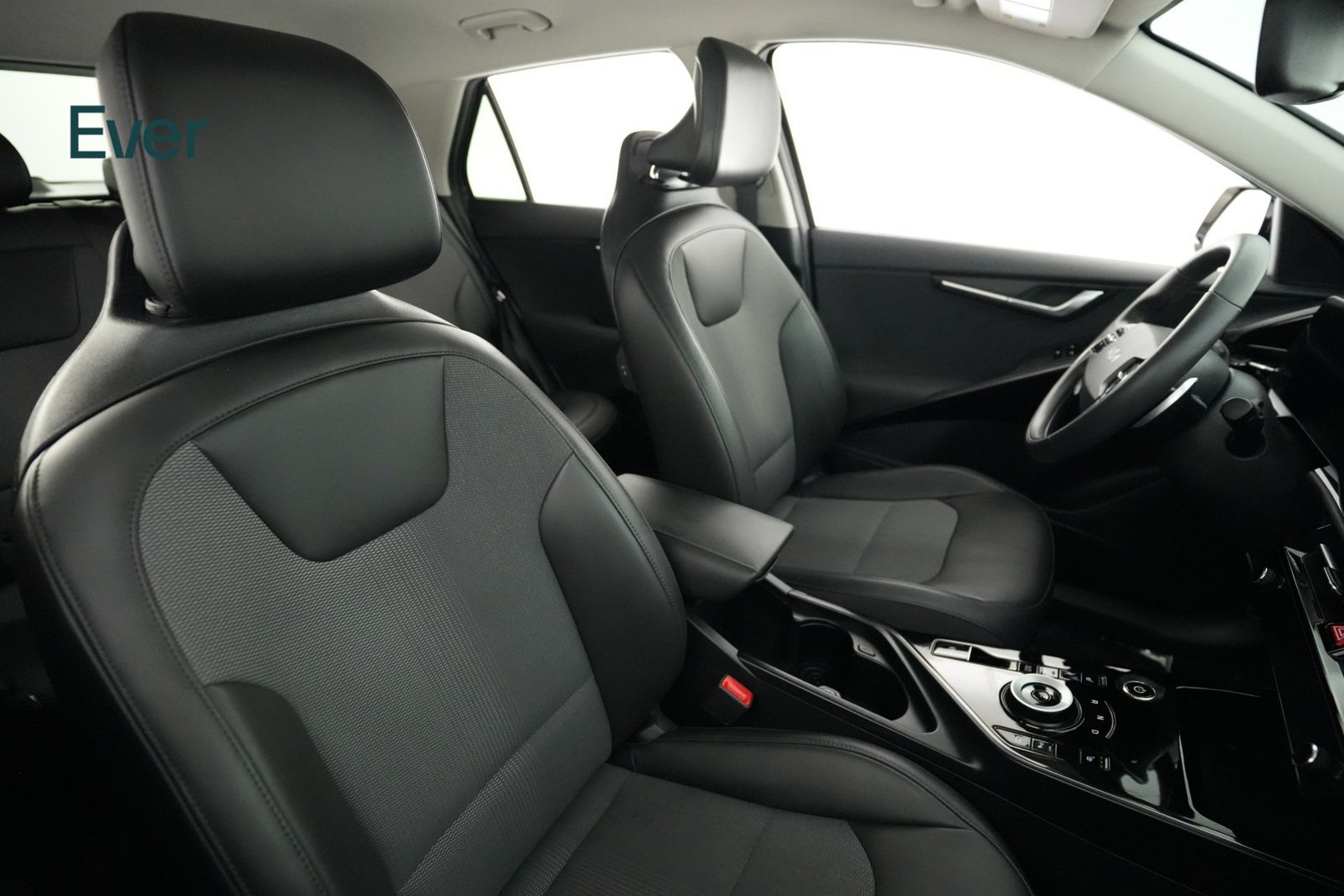 Used 2025 Kia Niro Wind w/ Wind Preserve Package FWD image 23