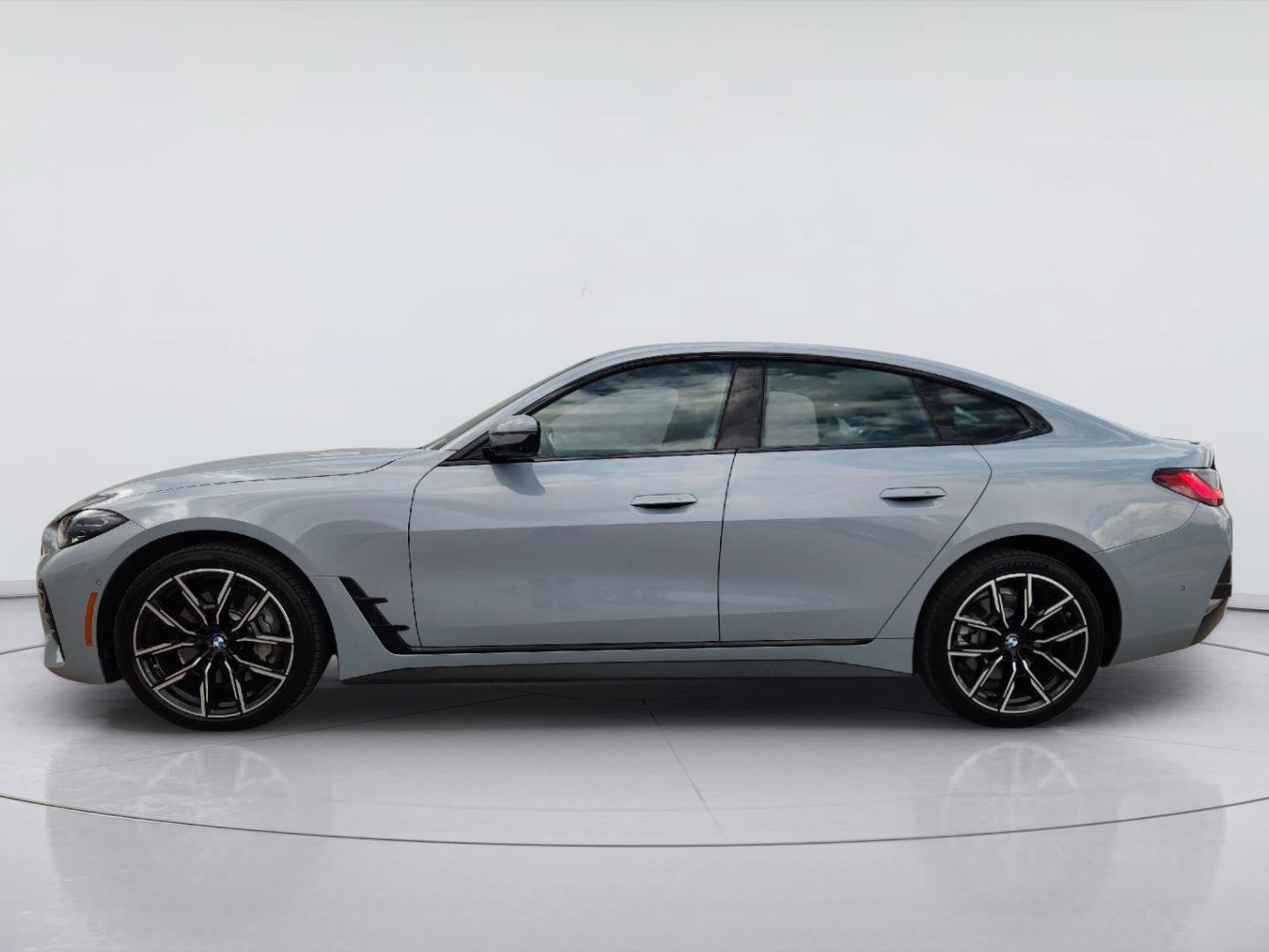 Used 2022 BMW 430i Gran Coupe w/ M Sport Package RWD image 4