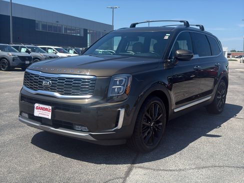 Used 2021 Kia Telluride SX w/ Towing Package FWD image 2