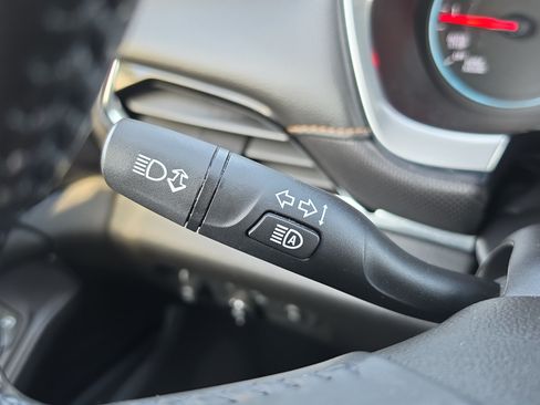 Used 2020 Chevrolet Traverse Premier w/ Redline Edition FWD image 24