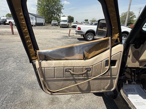 Used 1991 Jeep Wrangler S AWD/4WD image 13
