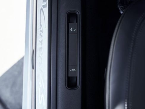 Used 2024 Porsche 911 Carrera 4S image 30