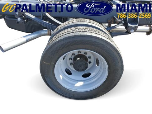 New 2024 Ford F550 4x4 Regular Cab Super Duty image 7