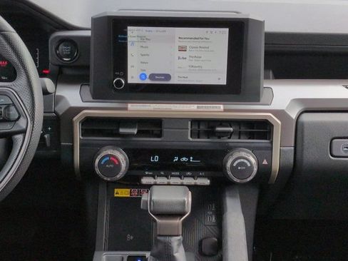 Used 2024 Toyota Tacoma SR5 w/ SR5 Upgrade Package RWD image 17