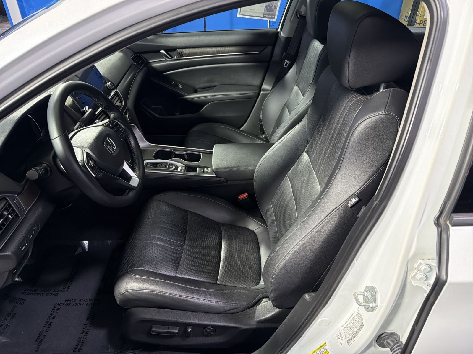 Used 2021 Honda Accord Touring image 23