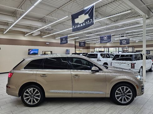 Used 2019 Audi Q7 3.0T Premium Plus w/ Premium Plus Package image 6