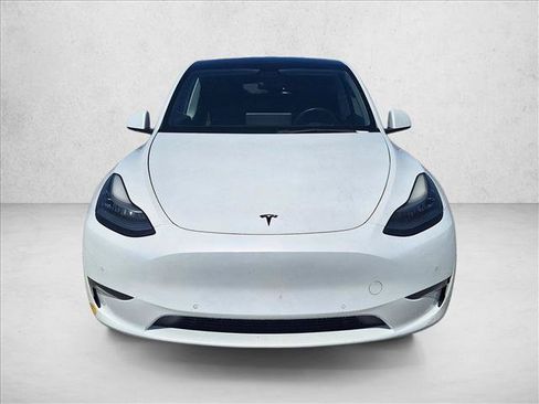 Used 2021 Tesla Model Y Long Range AWD/4WD image 2