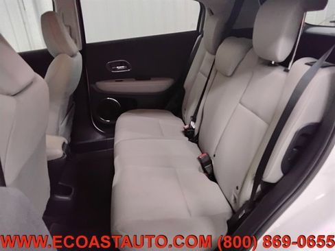 Used 2021 Honda HR-V EX image 12
