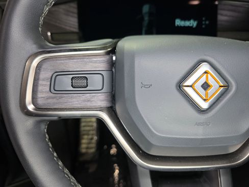 Used 2024 Rivian R1T Adventure AWD/4WD image 31