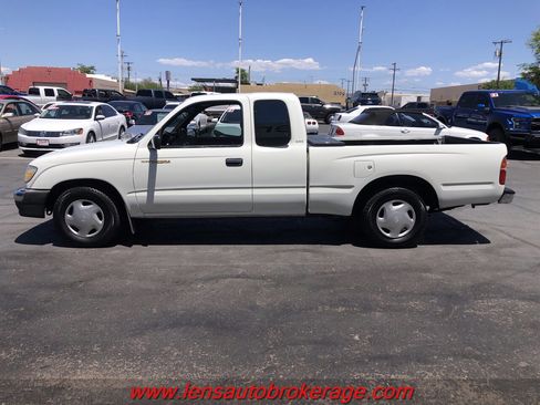 Used 1998 Toyota Tacoma 2WD Xtracab image 9