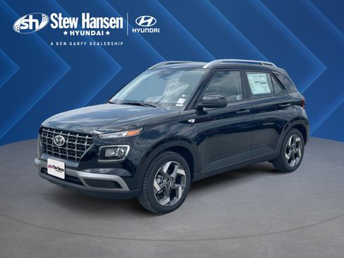 New 2025 Hyundai Venue SEL image 1