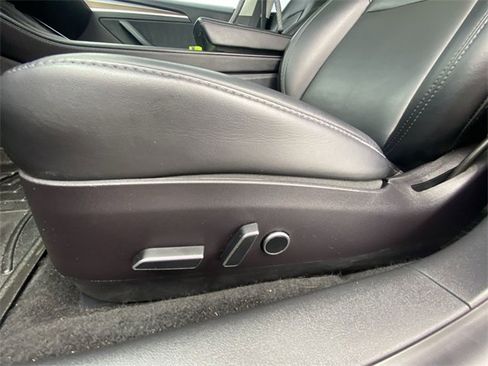 Used 2022 Tesla Model 3 Long Range image 12