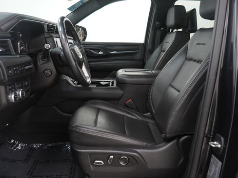 Used 2021 GMC Yukon XL Denali w/ Denali Ultimate Package image 27