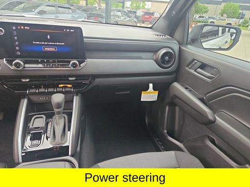 Used 2026 Chevrolet Colorado W/T RWD image 19