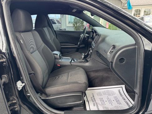 Used 2018 Dodge Charger GT AWD/4WD image 16