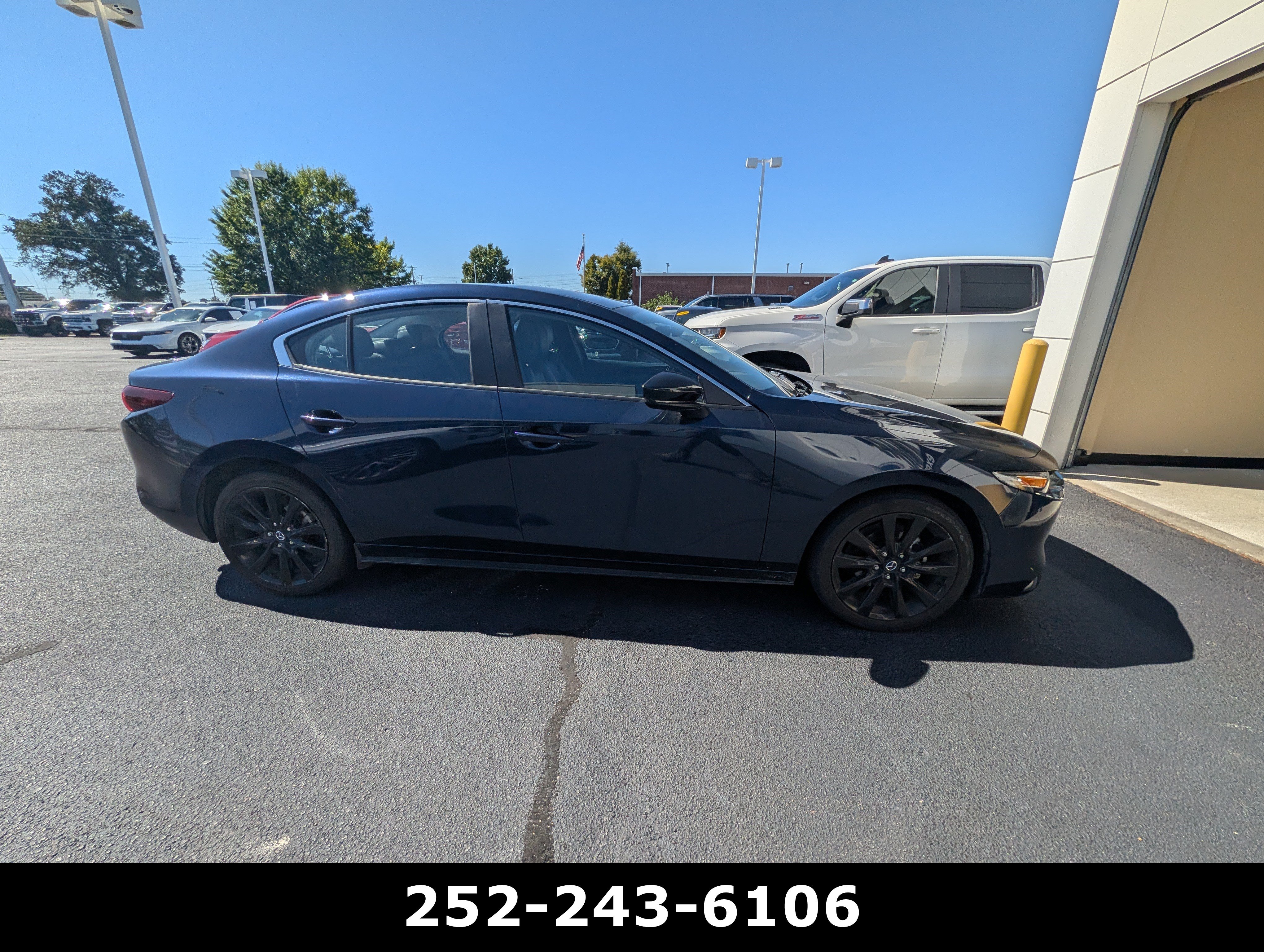 Used 2025 MAZDA MAZDA3 s FWD image 5