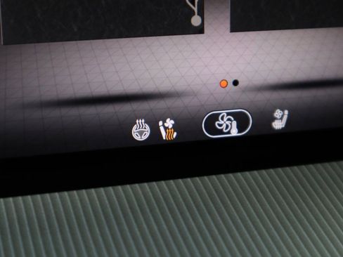 Certified 2025 Nissan Murano Platinum w/ Cargo Package image 4