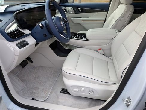 New 2026 Buick Enclave Avenir image 12