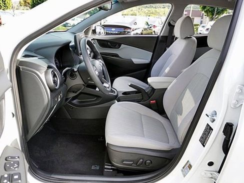 Certified 2023 Hyundai Kona SEL AWD/4WD image 14