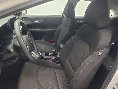 Used 2020 Kia Forte LXS image 17