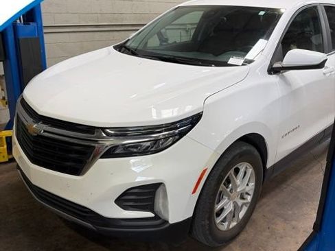 Used 2022 Chevrolet Equinox LT FWD image 1