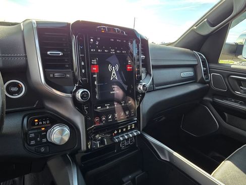 Used 2020 RAM 1500 Laramie AWD/4WD image 28