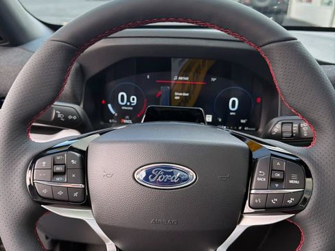 New 2026 Ford Explorer ST-Line AWD/4WD image 9