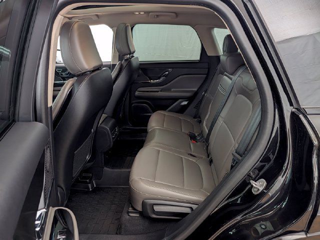 Used 2024 Lincoln Corsair AWD w/ Equipment Group 101A image 15