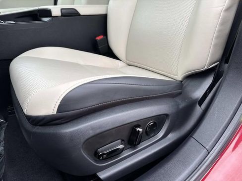 Certified 2025 Lexus ES 350 350 image 19