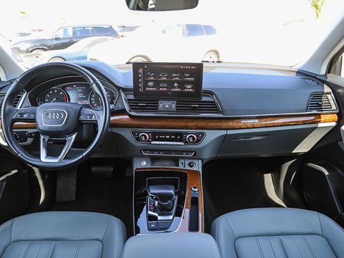 Used 2022 Audi Q5 2.0T Premium w/ Convenience Package image 12