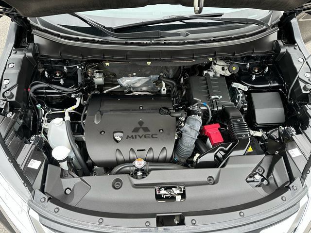 Used 2025 Mitsubishi Outlander Sport AWD image 7