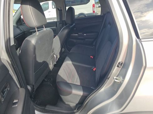 Used 2024 Mitsubishi Outlander Sport SE image 13