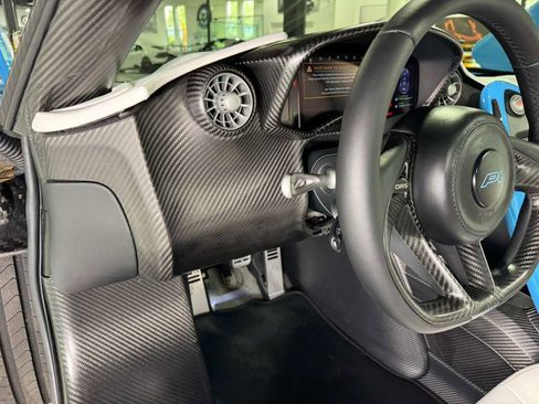 Used 2015 McLaren P1 image 34