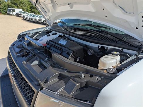 New 2025 Chevrolet Express 2500 w/ Driver Convenience Package image 26