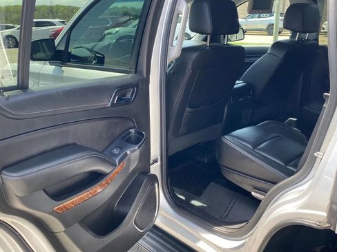 Used 2018 Chevrolet Tahoe Premier AWD/4WD image 28