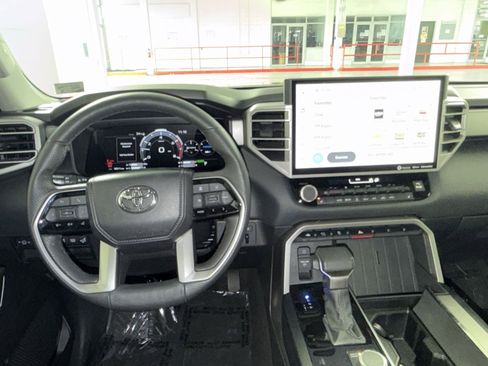 Used 2023 Toyota Sequoia SR5 image 16
