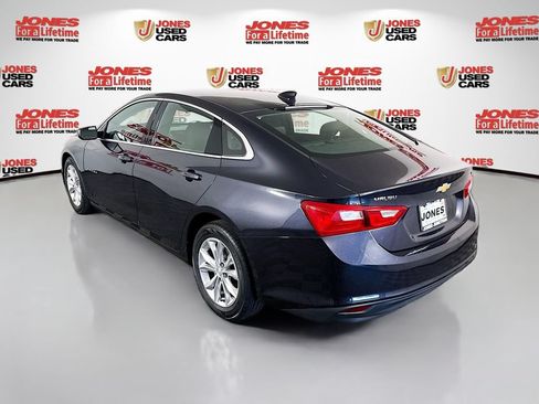 Used 2023 Chevrolet Malibu LT FWD image 2