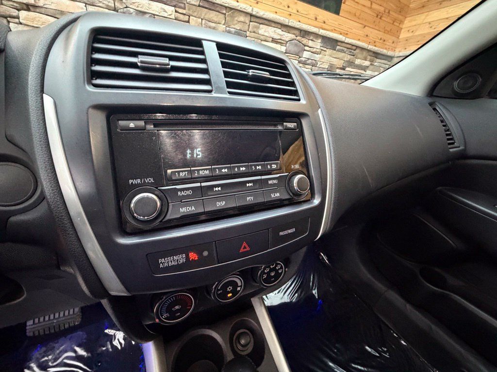 Used 2014 Mitsubishi Outlander Sport ES FWD image 40