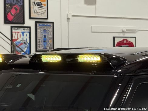 Used 2024 Land Rover Defender 90 V8 image 9