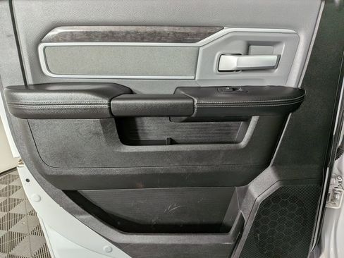 Used 2022 RAM 2500 Big Horn image 30