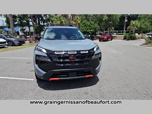 Used 2025 Nissan Rogue SV w/ Rock Creek Premium Package AWD/4WD image 17