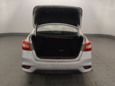 Used 2016 Nissan Sentra S FWD image 29