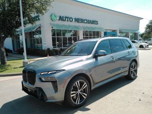 Used 2023 BMW X7 xDrive40i w/ M Sport Package AWD/4WD image 1