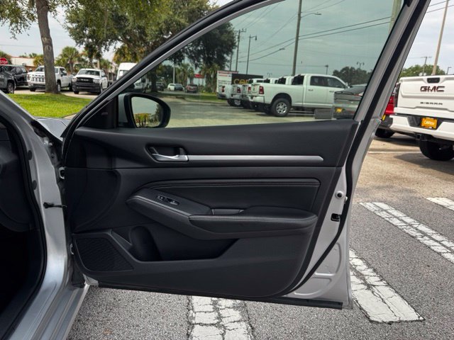 Used 2019 Nissan Altima 2.5 SV FWD image 13